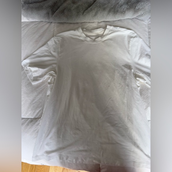 Lululemon EasySet Training Short-Sleeve Shirt cream small excellent condition - Picture 1 of 5